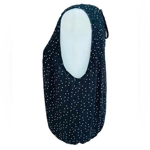 Max Studio black/white polka dot sleeveless top with tiny pleats front/back sz M - Picture 5 of 7